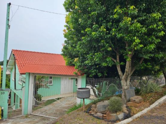 Excelente opção de casa no centro de Morro Reuter!