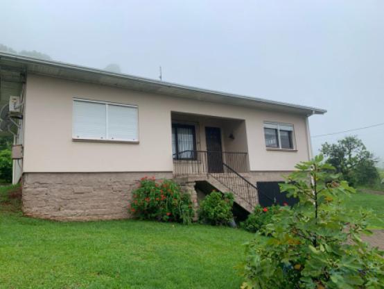 Casas e Sobrados