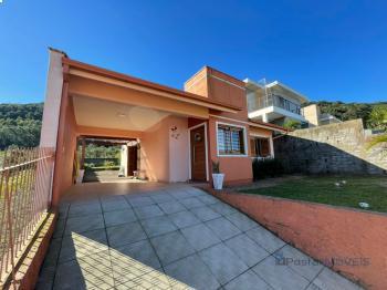 Casas e Sobrados