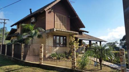 Casas e Sobrados