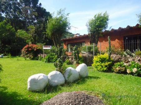 Casas e Sobrados
