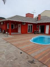 Casas e Sobrados