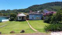 Casas e Sobrados