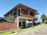 Casas e Sobrados