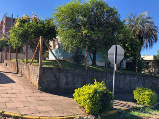 Casas e Sobrados