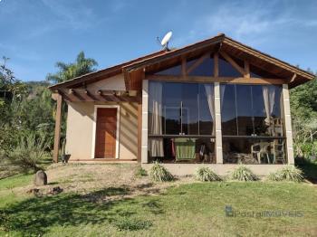 Casas e Sobrados