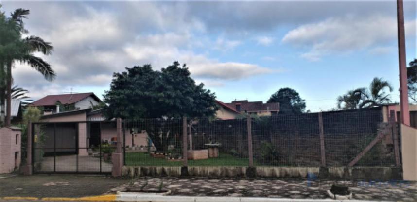 Casas e Sobrados