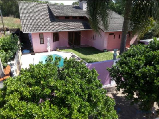 Casas e Sobrados
